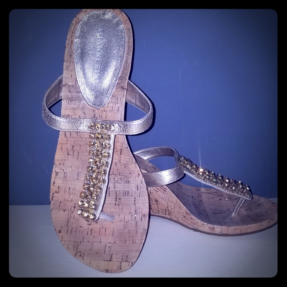 Gianni Bini cork wedge sandals